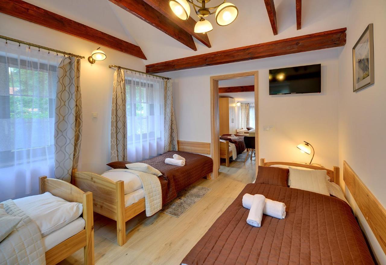 Dom Krawca - Pod Chojnikiem Lägenhet Jelenia Góra Exteriör bild