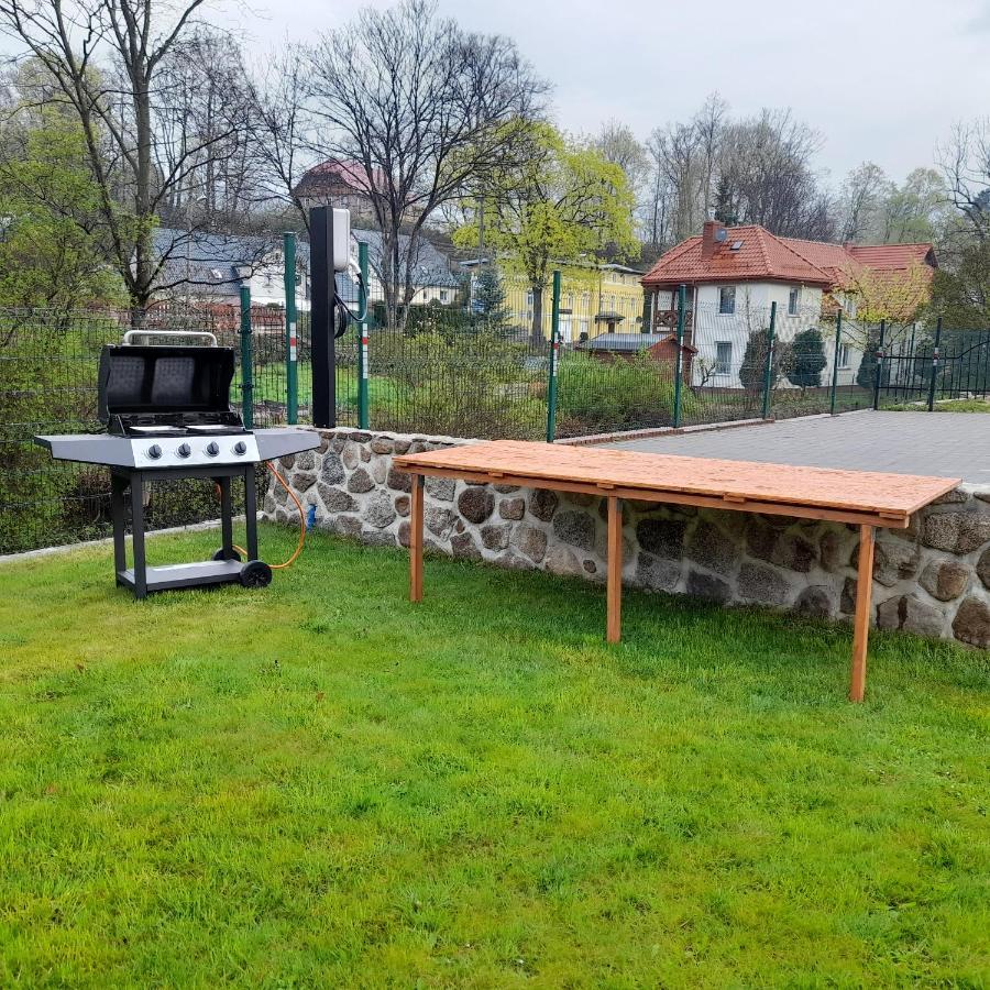 Dom Krawca - Pod Chojnikiem Lägenhet Jelenia Góra Exteriör bild