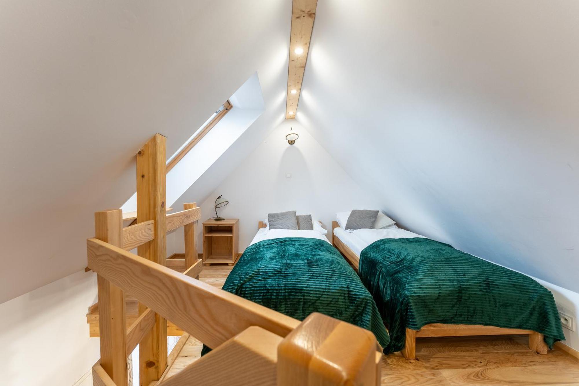 Dom Krawca - Pod Chojnikiem Lägenhet Jelenia Góra Exteriör bild