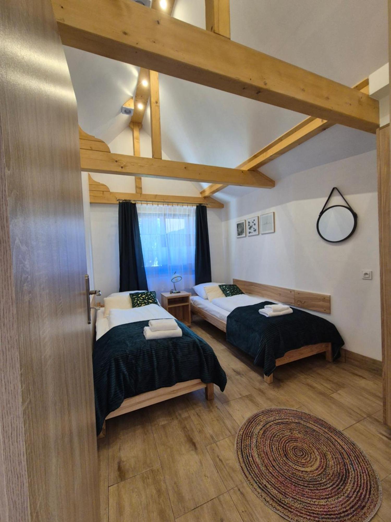 Dom Krawca - Pod Chojnikiem Lägenhet Jelenia Góra Exteriör bild